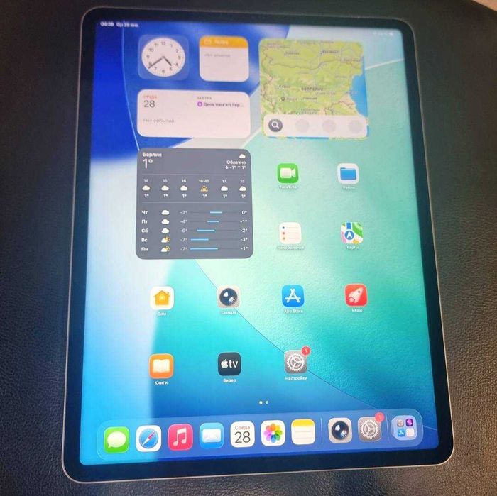 Таблет Apple iPad Pro 6th Gen, A2436 – като нов + Apple Pencil и калъф