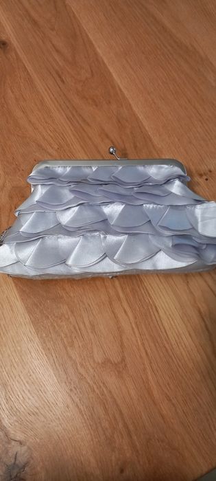 красива дамска чанта