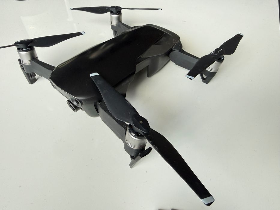 DJI Mavic Air Дрон