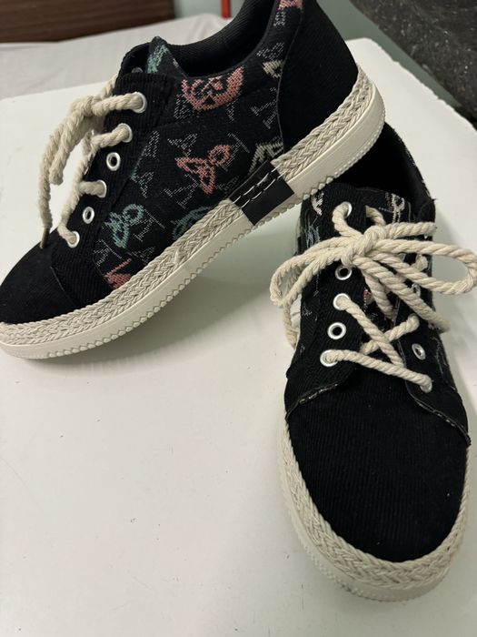 обувки н.41,5  нови!!!