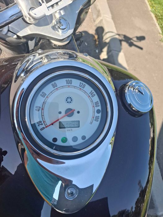 Yamaha V-star 1100