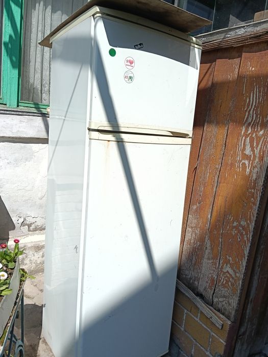 Холодильник  холодильник