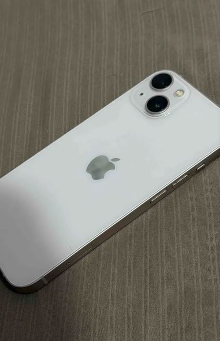 продам IPHONE 13