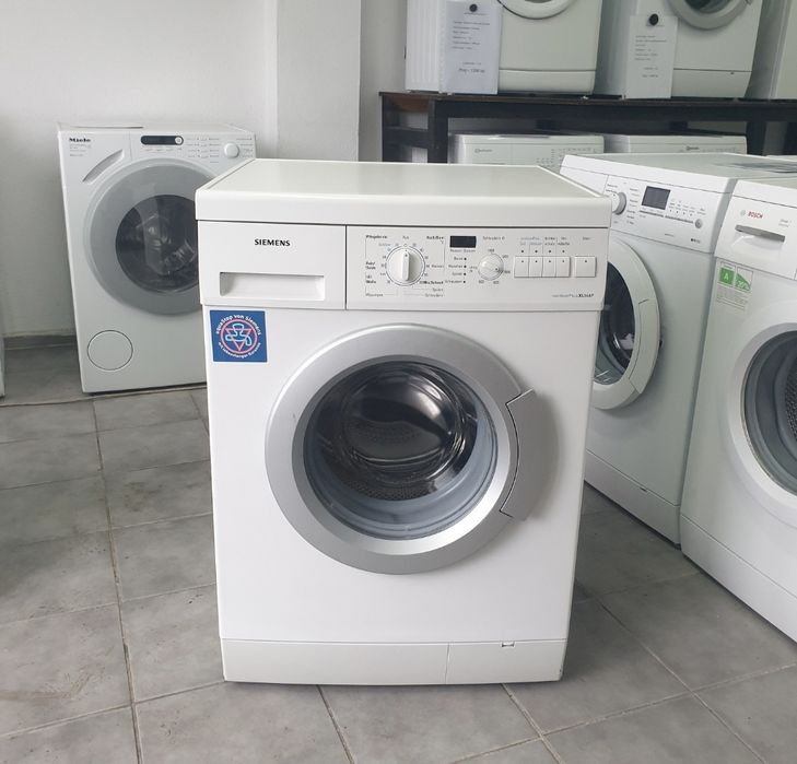 LICHIDARE DE STOC.  Masină de spălat rufe Bosch  / wae 283243