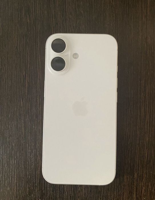 Айфон     16 белый      256 gb