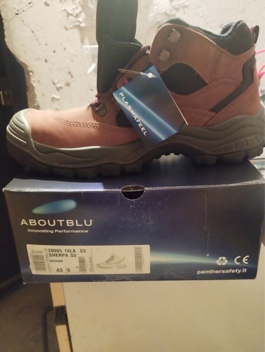 Работни обувки с бомбе чисто нови