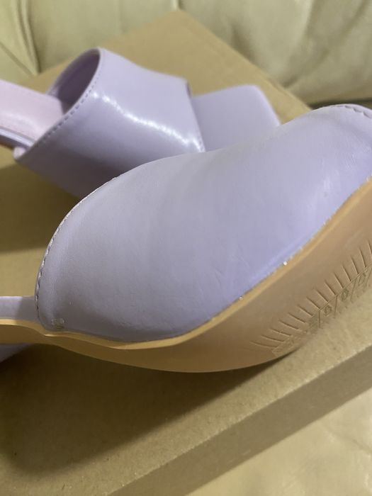 Дамски чехли на ток