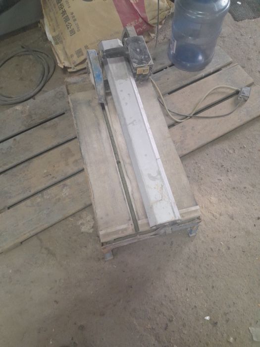 Кафелерезка,,,с в