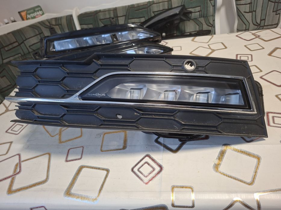 proiector octavia 4 cu grila  complet