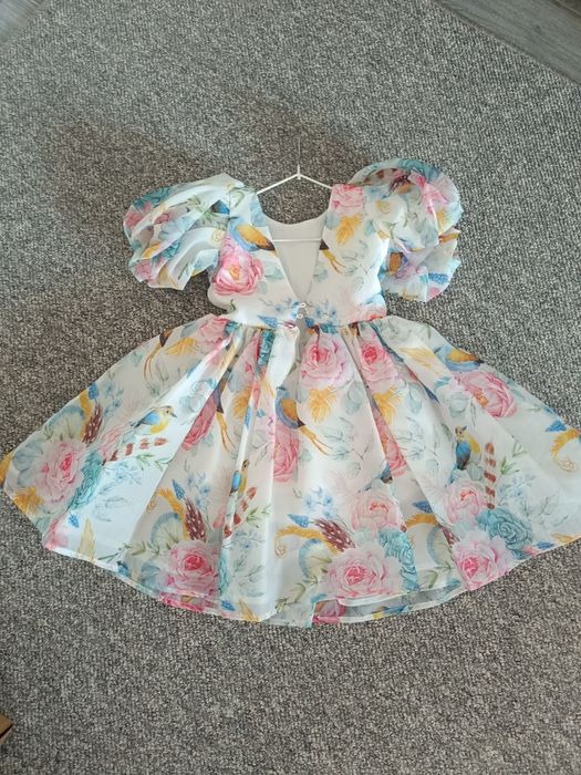 Нарядное платье для девочки