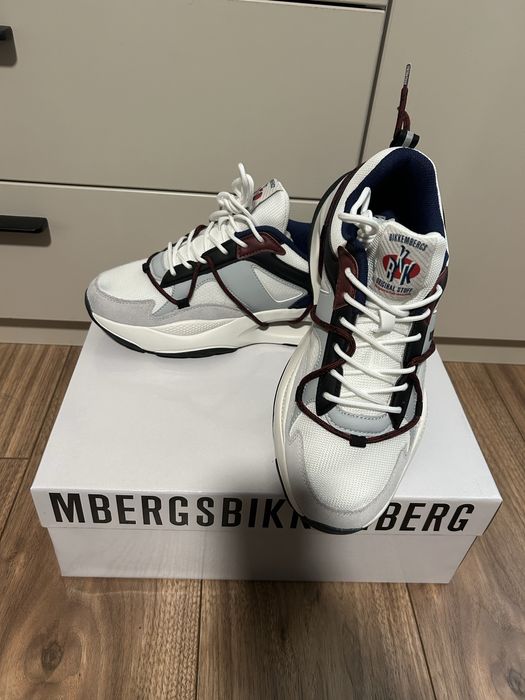 Маратонки BIKKEMBERGS 42номер