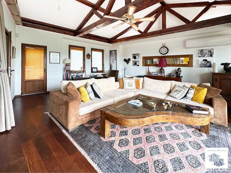 105592 ЕКСКЛУЗИВНО! Уникална четириетажна къща във Велико Търново