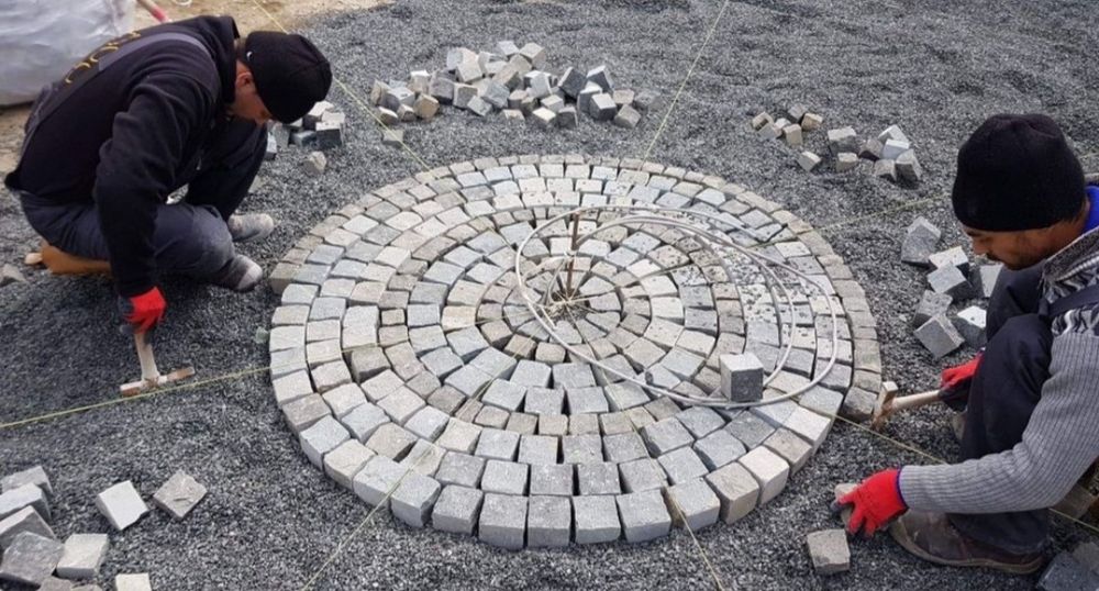 Piatra naturala de munte, cubica montaj, bolovani ornamentali etc