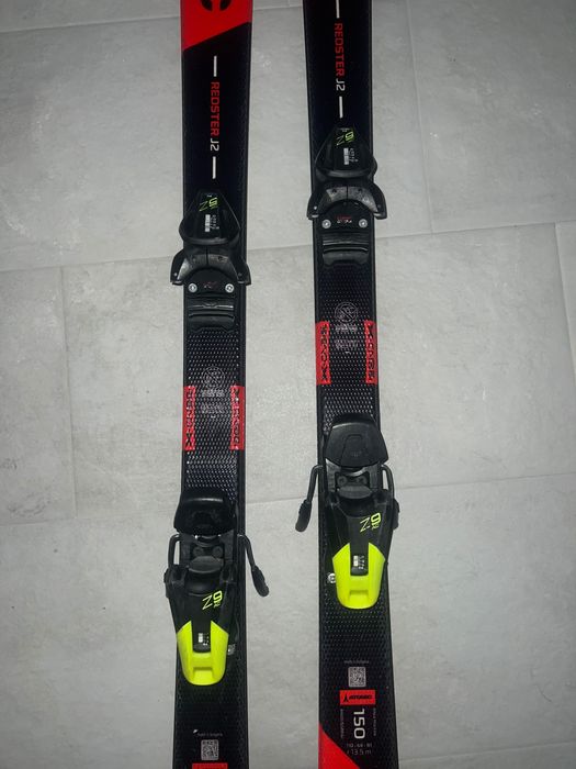 Skiuri Atomic Redster j2 150CM
