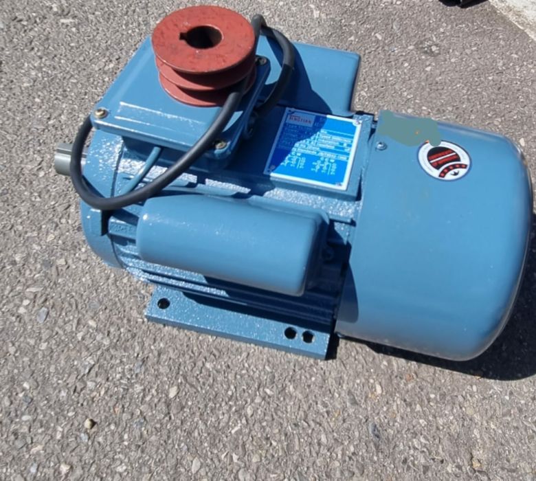 Motor electric 4 kw /3000 rpm