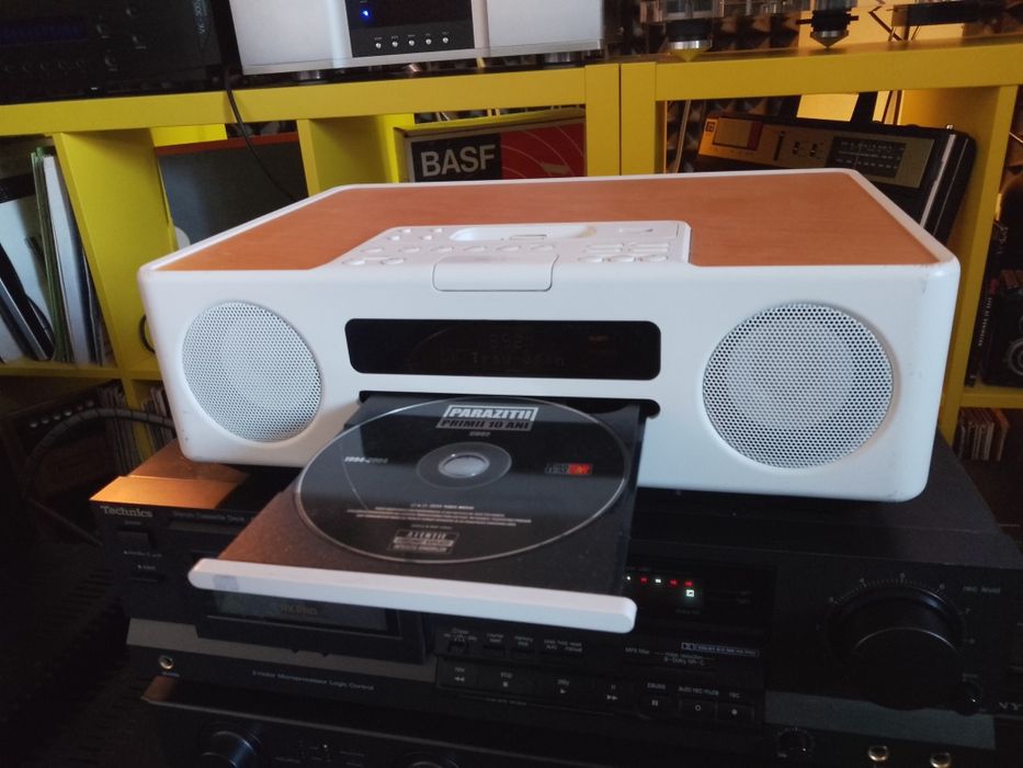 Radio/Cd Portabil Yamaha TSX 130 cu Telecomanda