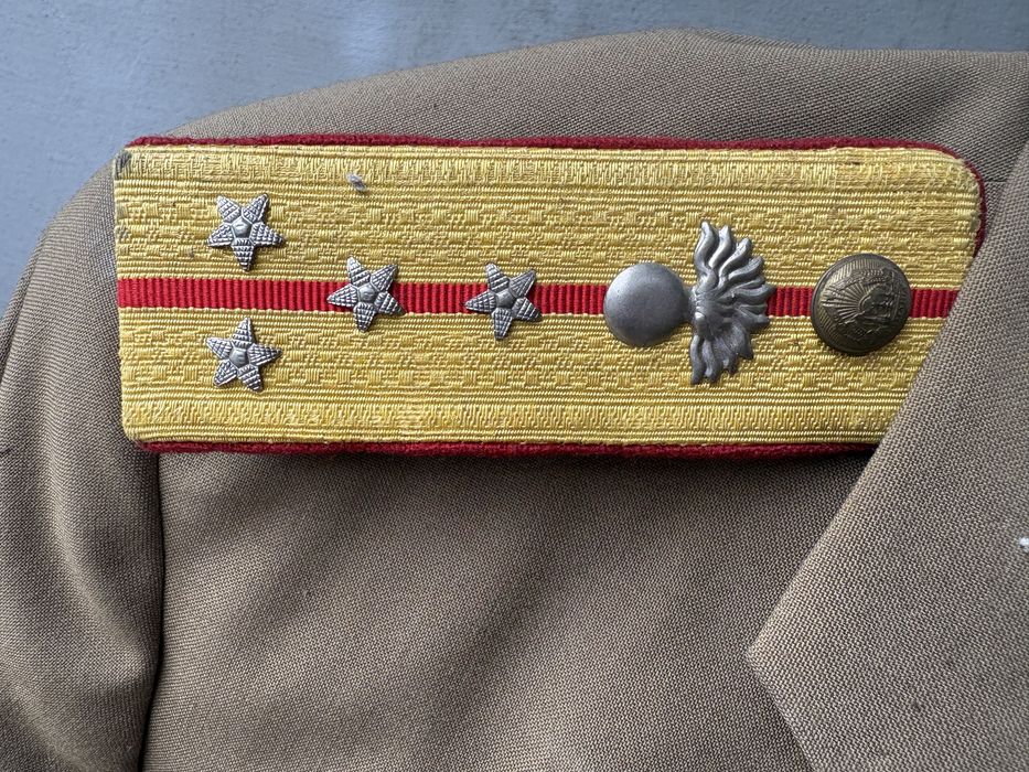Uniforma capitan infanterie perioada comunista