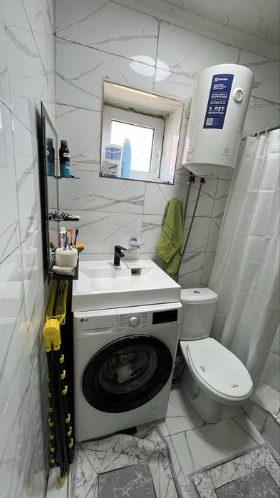 Үй сатамын 4 бөлмелі