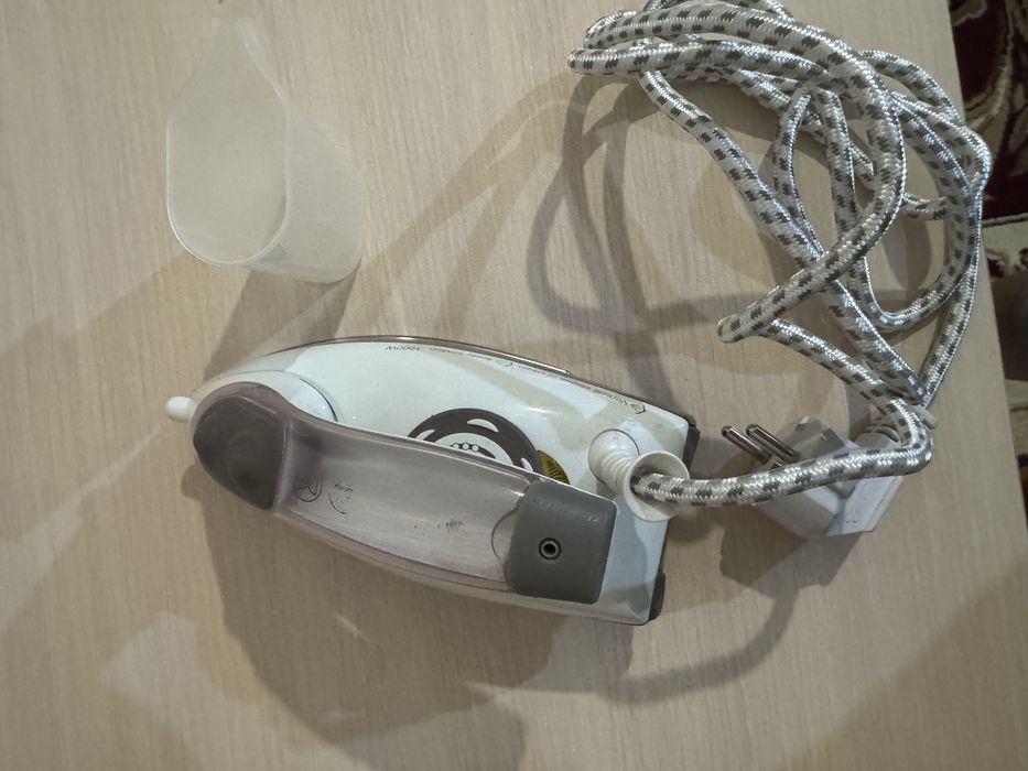 Утюг в отличном состояний.