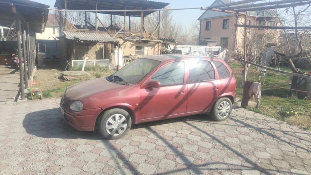 Продам машину срочно.