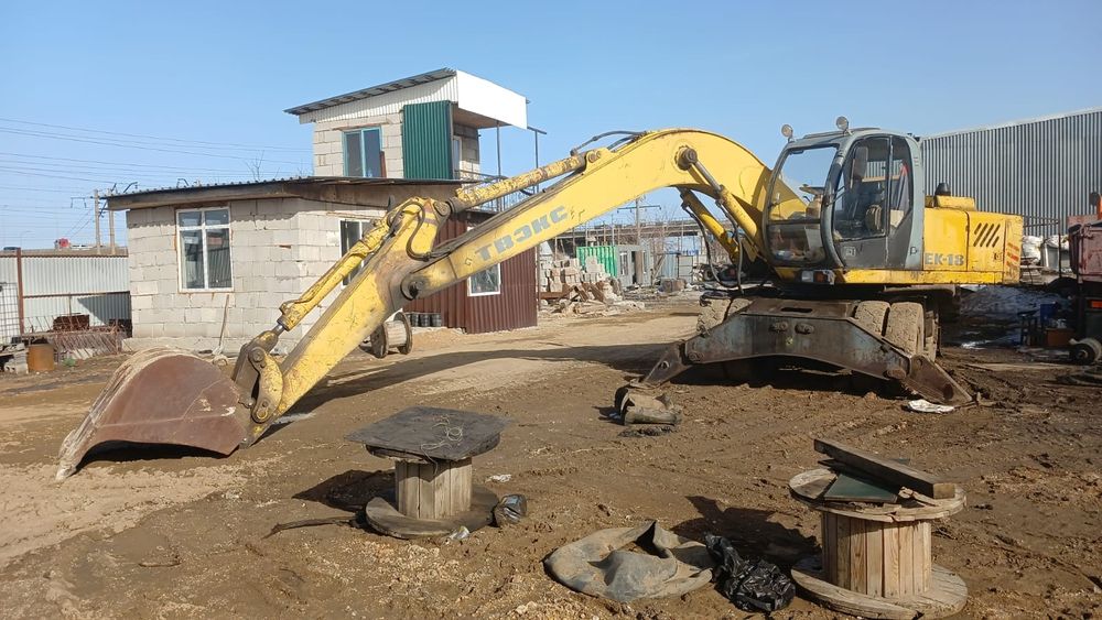 Продам колёсный экскаватор