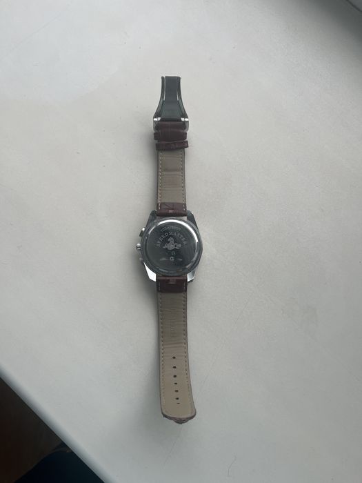 Прадаестя часы не работает