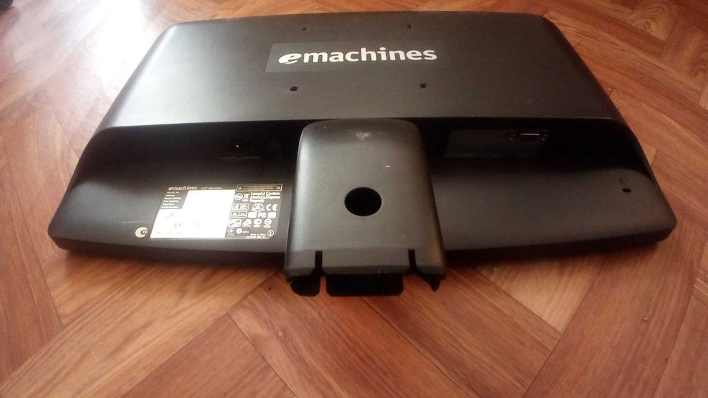 Монитор на запчасти