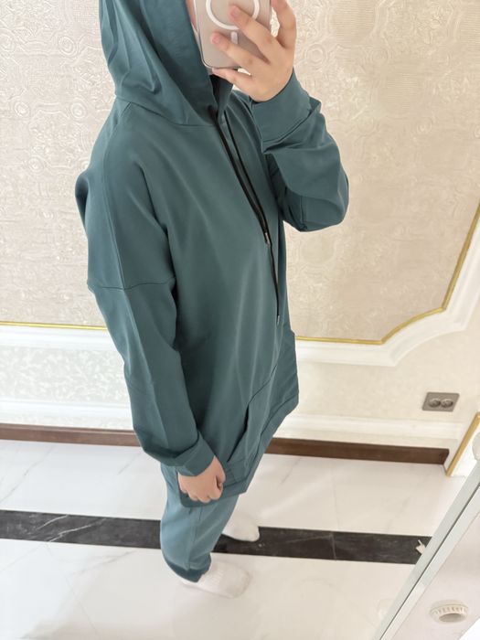 двойка с капюшеном