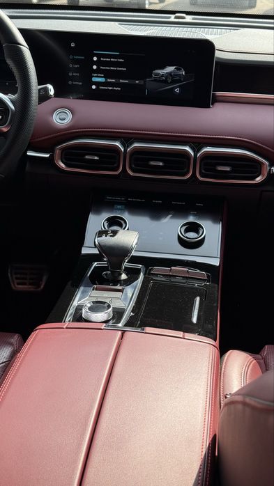 Jetour X70 Plus Full sotiladi!