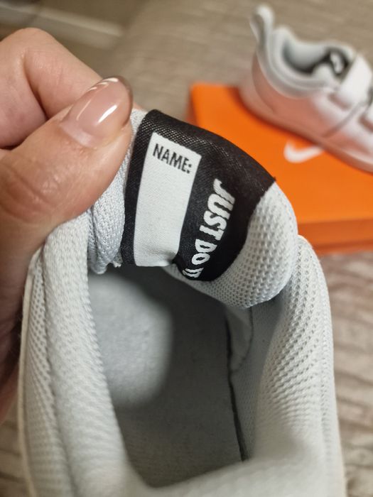 Детски напромокаеми боти и маратонки Nike за момче 27, 28