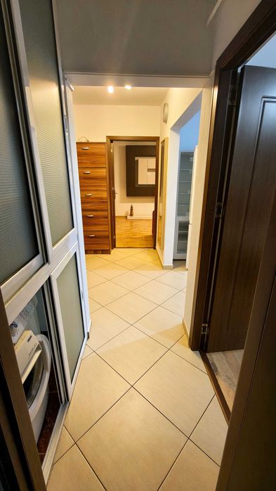 PROPRIETAR - De vanzare apartament cu 2 camere, decomandat, 52 mp, renovat, mobilat, utilat, KM 4-5, Doraly Mall