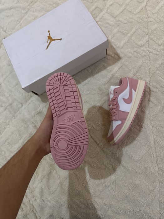 Air Jordan 1 Low Pink