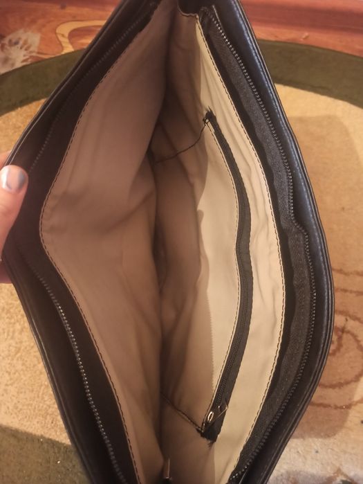 Продается сумка абсолютно новая натуральная кожа производство Турция