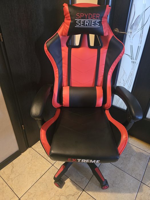 Scaun gaming +Scaun birou 100 lei