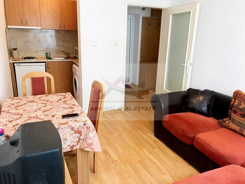 Дава се под наем Двустаен апартамент в Варна, Лятно кино Тракия - 50 кв.м за 300 € - Снимка #1