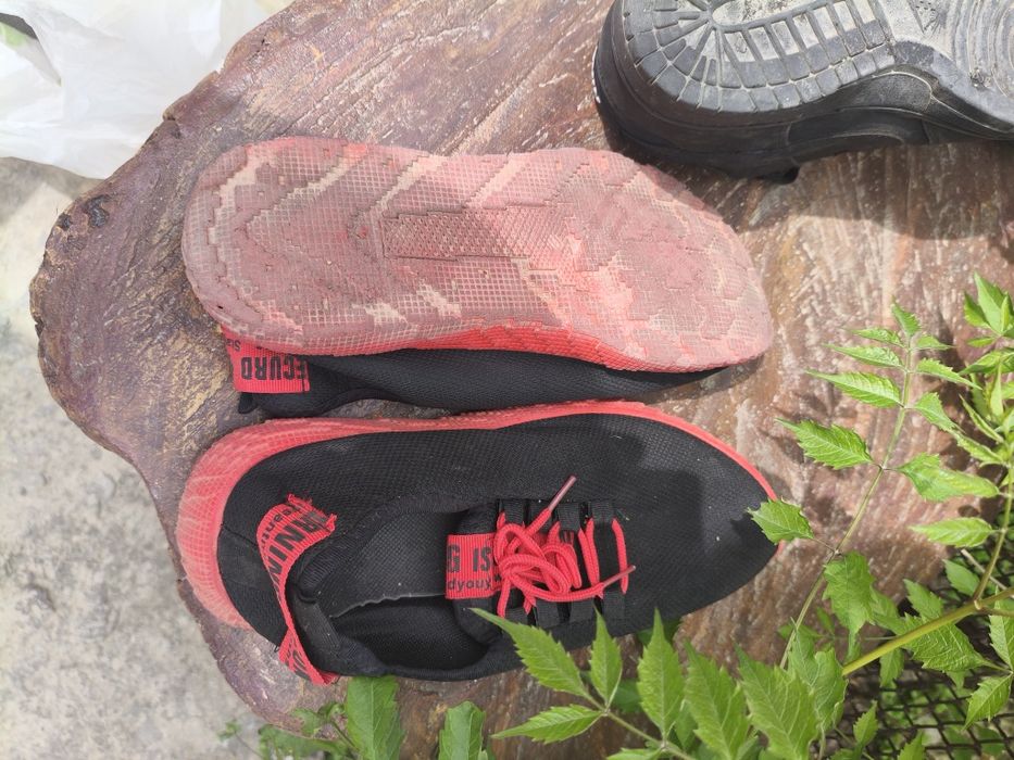 Кроссовки,кеды в подарок