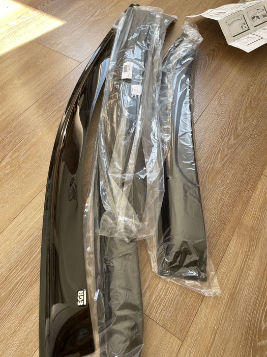 Дефлекторы окон на КАМРИ 40