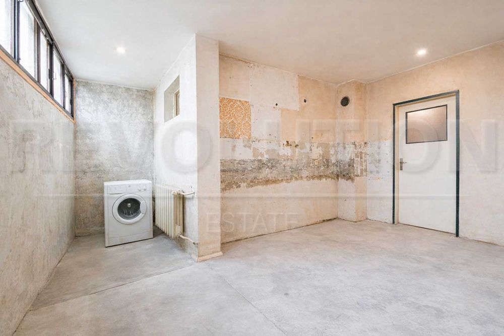 Тристаен апартамент в ж.к. Гео Милев