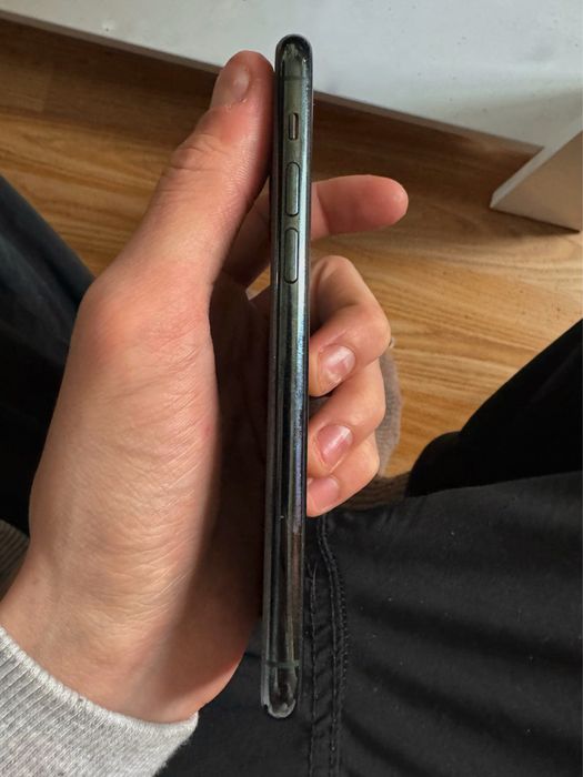 iPhone 11 Pro 256GB – отключен, чист, б/у