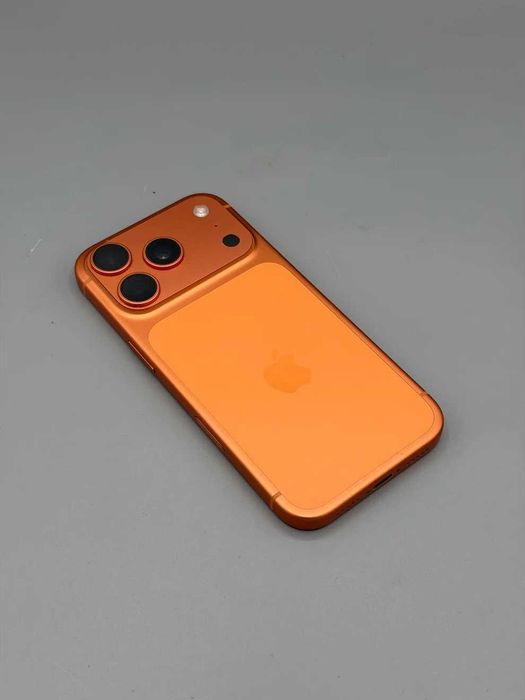 iPhone 17 Pro Max 256 GB , Baterie 100%, E-SIM, 36 Cicluri, Nou, Cosmic Orange, USA