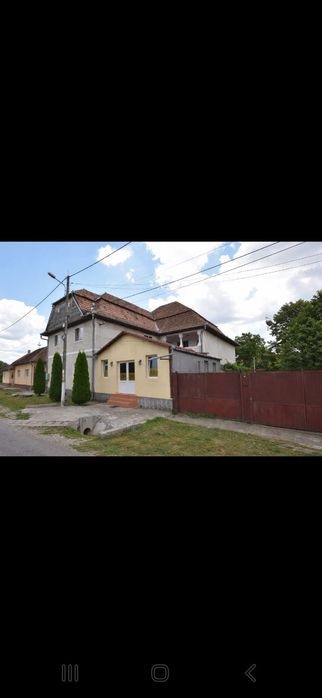 Casă de vânzare situată în zona Stadionului Marghita