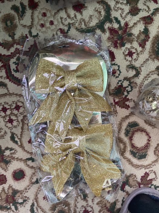 игрушки на елочку