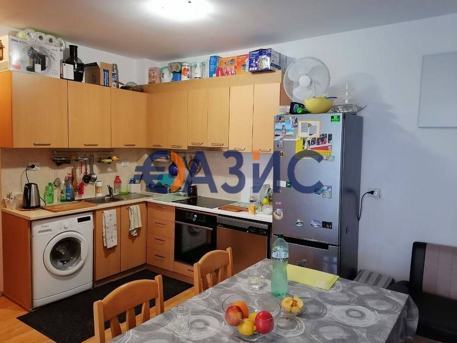 Продава се Двустаен апартамент в к.к. Слънчев бряг - 52 кв.м за 584 €/кв.м - Снимка #2