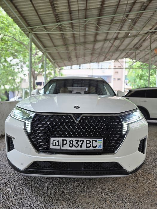 Nissan Venucia Гибрид 2023 год Full Options