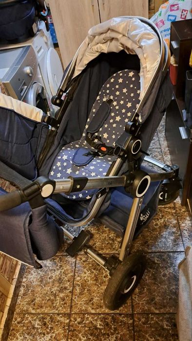 Бебешка количка.