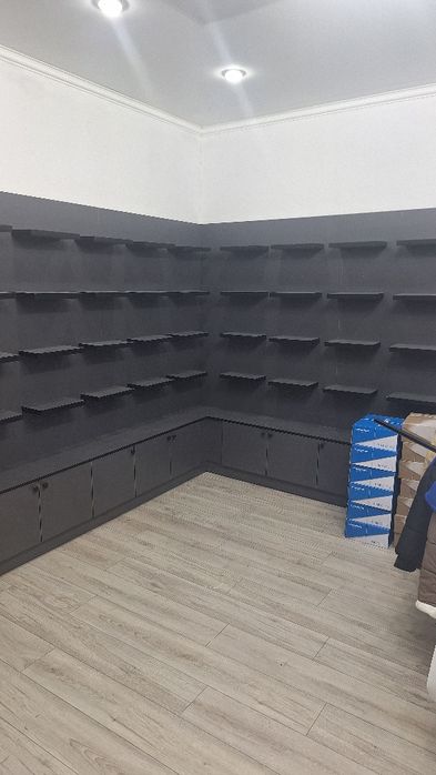 Витрина,полки готовые