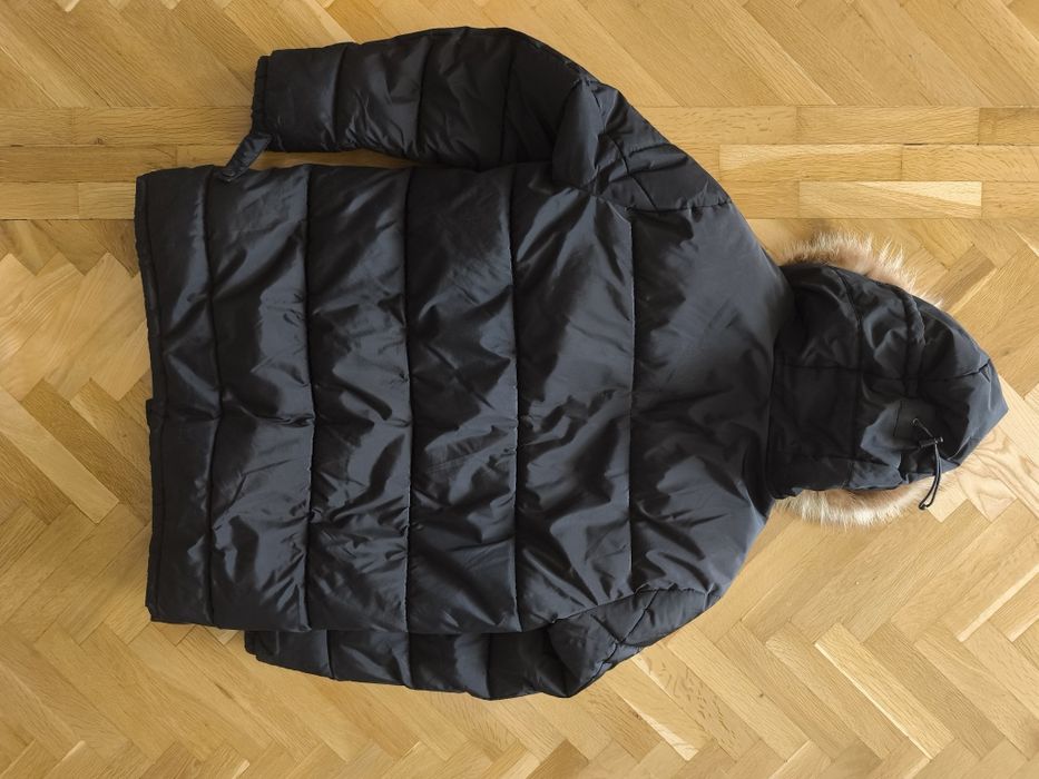 Мъжко яке Pull and Bear с естествен пух