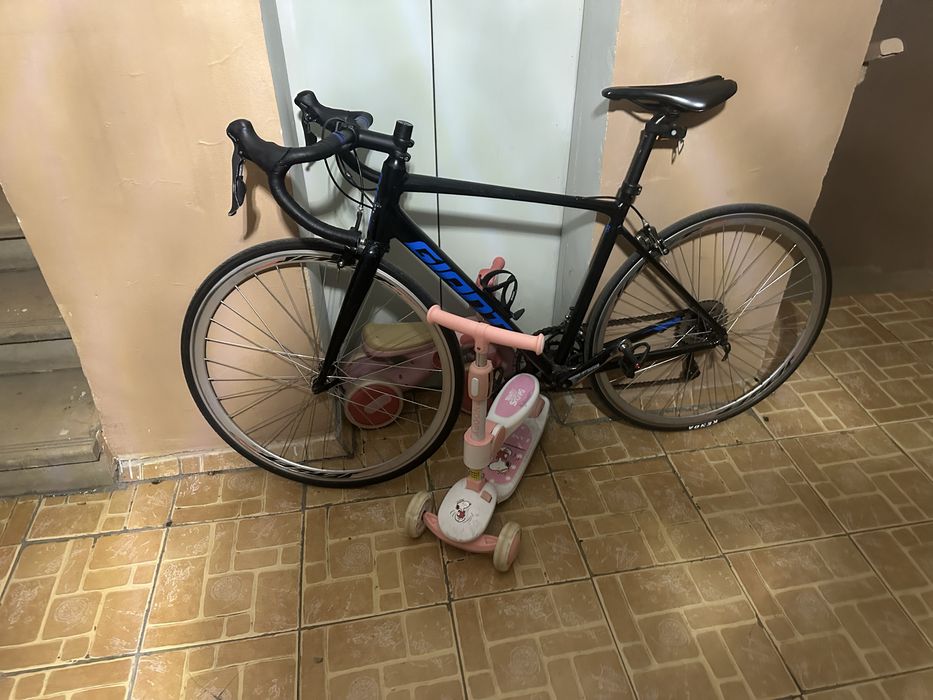 Шоссейный велосипед giant