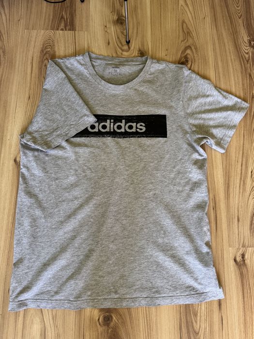 Tricou Adidas.