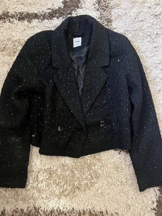 Блестящо късо сако